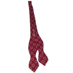 Red Pattern Brittannia Pure Silk Bow Tie